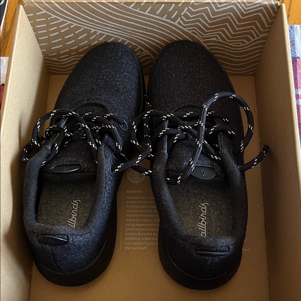 Allbirds Women’s Wool Sneakers in Black with Reflective Laces. Brand New!